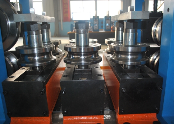 Máy nghiền ống hàn tần số cao 60m / phút Hf Máy sản xuất ống thép carbon có đường may thẳng