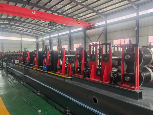 Máy làm ống thép hiệu quả 380V 3 giai đoạn 50Hz Điện năng 7,5KW
