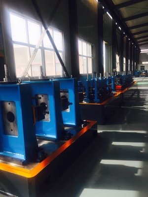 Galvanized Steel ERW Hf Tube Mill Line Màu xanh Tiết kiệm năng lượng 120m / min Tốc độ chạy