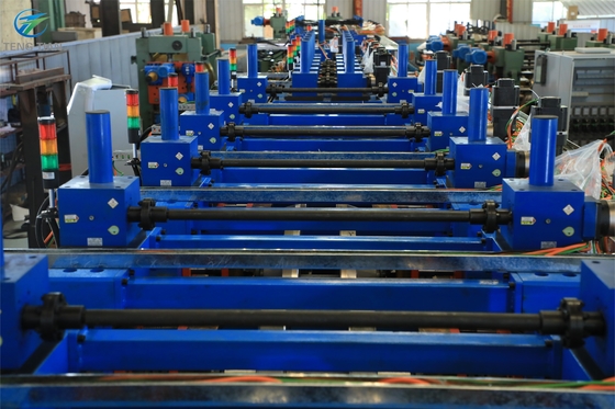 Thời gian sử dụng dài ERW dây chuyền sản xuất ống thép với nguồn điện 1000kw