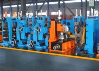 Dòng dây chuyền sản xuất ống thép Erw hình chữ nhật có tần số cao