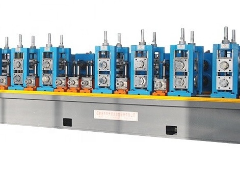 Ống thép carbon tốc độ cao có đường kính 60-127mm và máy nghiền ống vuông 50 lần
