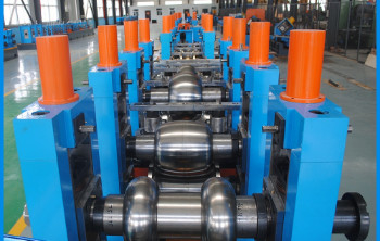 Mỡ tốc độ dây chuyền sản xuất ống thép PLC điều khiển trong nhà ERW Tube Mill 600KW