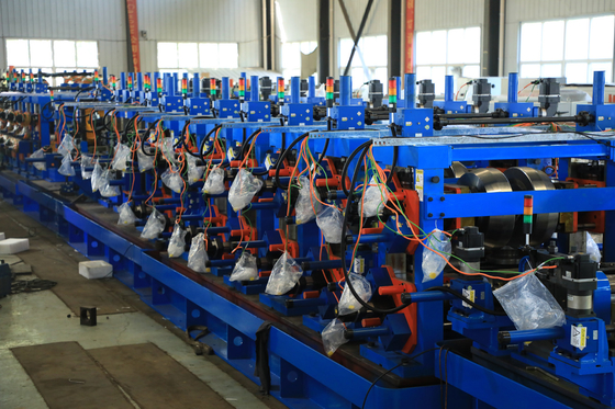 Hoàn toàn tự động 200x200mm Erw Pipe Mill Square cho thép mạ kẽm