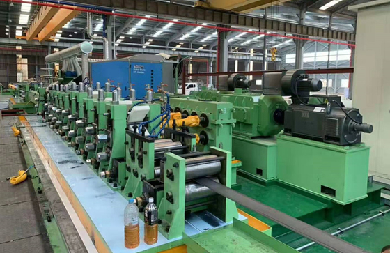 Máy hàn ống màu xanh lục cho tốc độ ống tròn 100m / phút