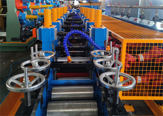Erw Carbon Steel Tube Roll Forming Nhà máy ống hàn tần số cao