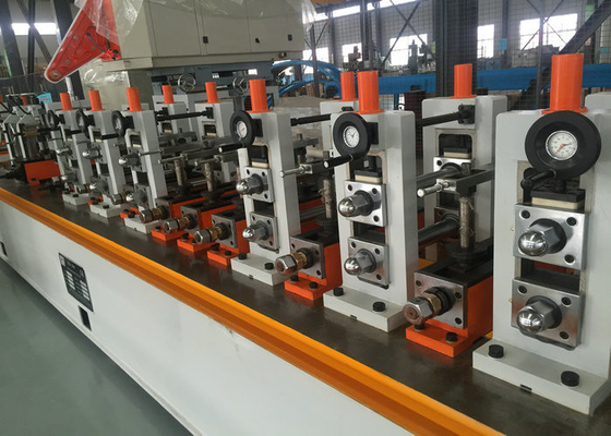 Máy xay ống chính xác Stainless Steel Pipe Mill Máy hàn tần số cao CE BV liệt kê