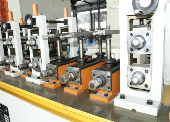 Máy làm ống ống thép tròn vuông mềm tốc độ 30-100m / phút