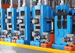 Dây chuyền sản xuất ống thép thẳng carbon 350kw 20x20