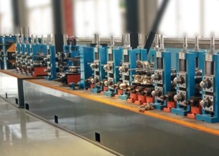 Máy nghiền ống thép vuông 2,5mm Dây chuyền sản xuất ống thép 30 mm / phút