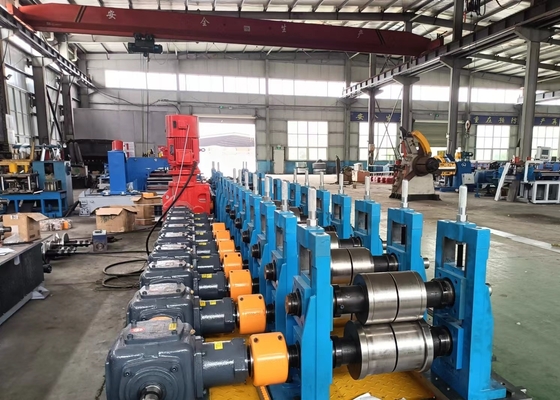 Máy làm ống thép đầu tư thấp cho cơ sở hạ tầng Máy nghiền con lăn 80M / phút